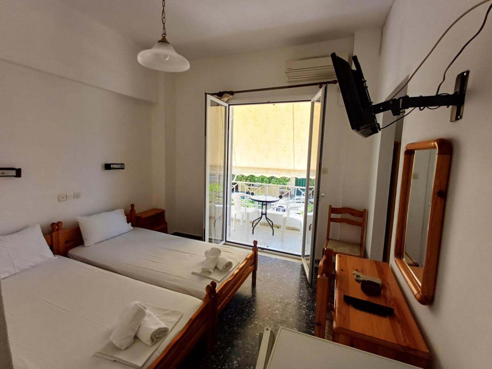 Araliki Apartments & Studios Лутра-Едіпсу Екстер'єр фото